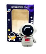 مبراة و مممحاه  رائد الفضاء